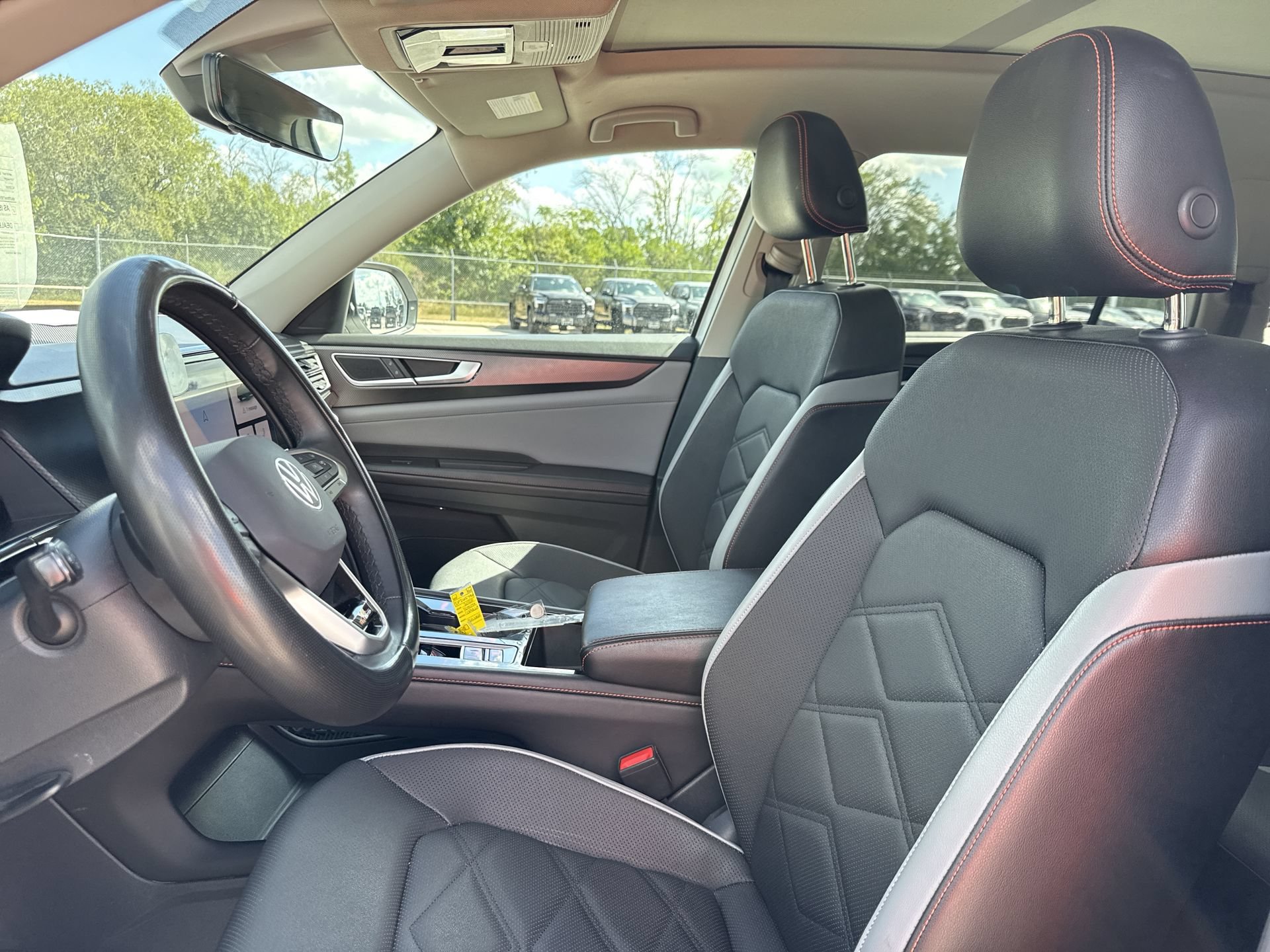 Used 2024 Volkswagen Atlas Peak Edition SE AWD/4WD image 13