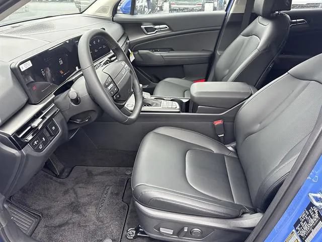 New 2026 Kia Sportage EX FWD image 8