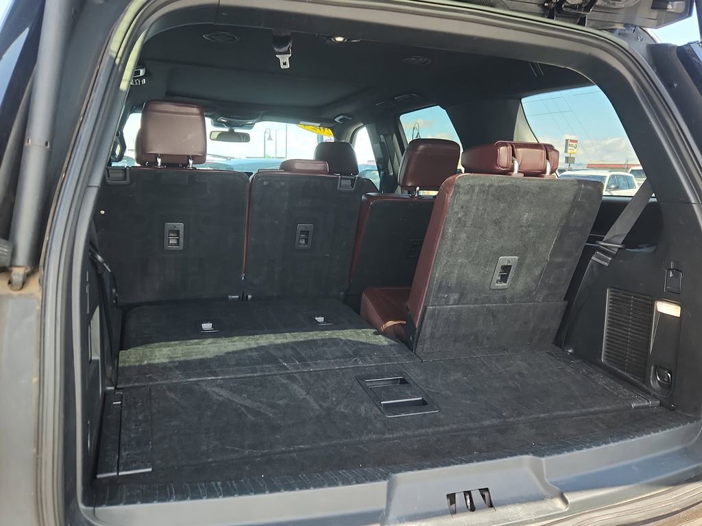 Used 2024 Ford Expedition Limited AWD/4WD image 13