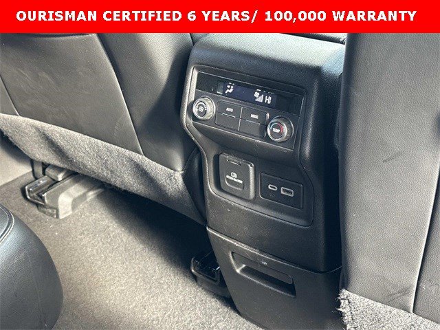 Certified 2023 GMC Acadia SLT image 13