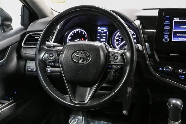 Certified 2022 Toyota Camry SE FWD image 16