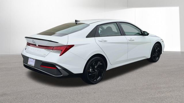 New 2026 Hyundai Elantra Sport image 9