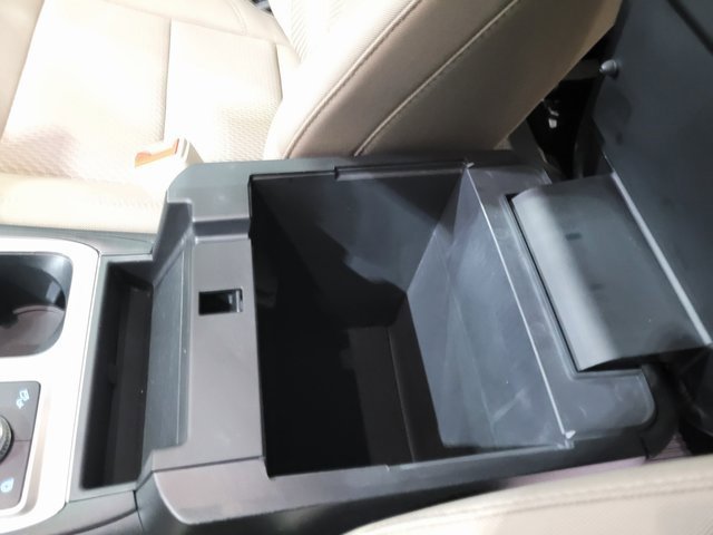 Used 2022 Ford Explorer XLT image 40