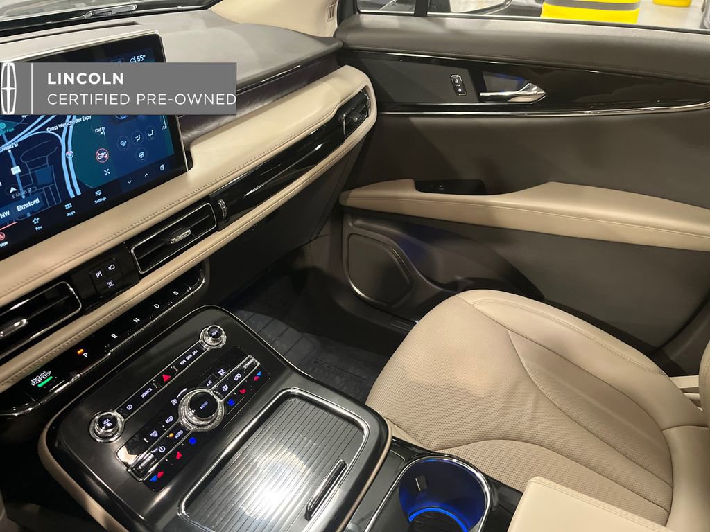 Used 2022 Lincoln Nautilus Reserve AWD/4WD image 19
