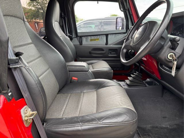 Used 1999 Jeep Wrangler Sport image 10