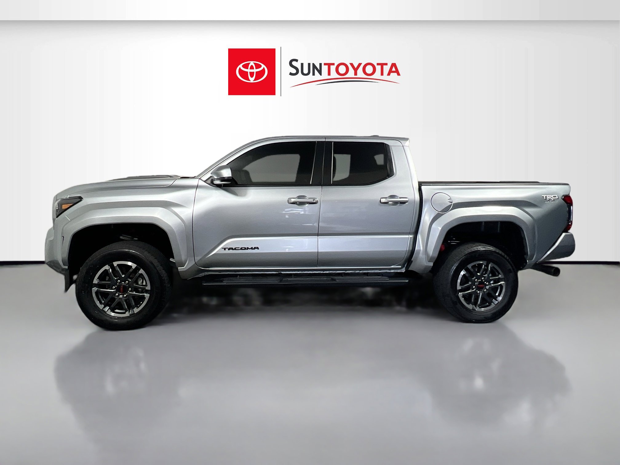 Used 2025 Toyota Tacoma TRD Sport image 7