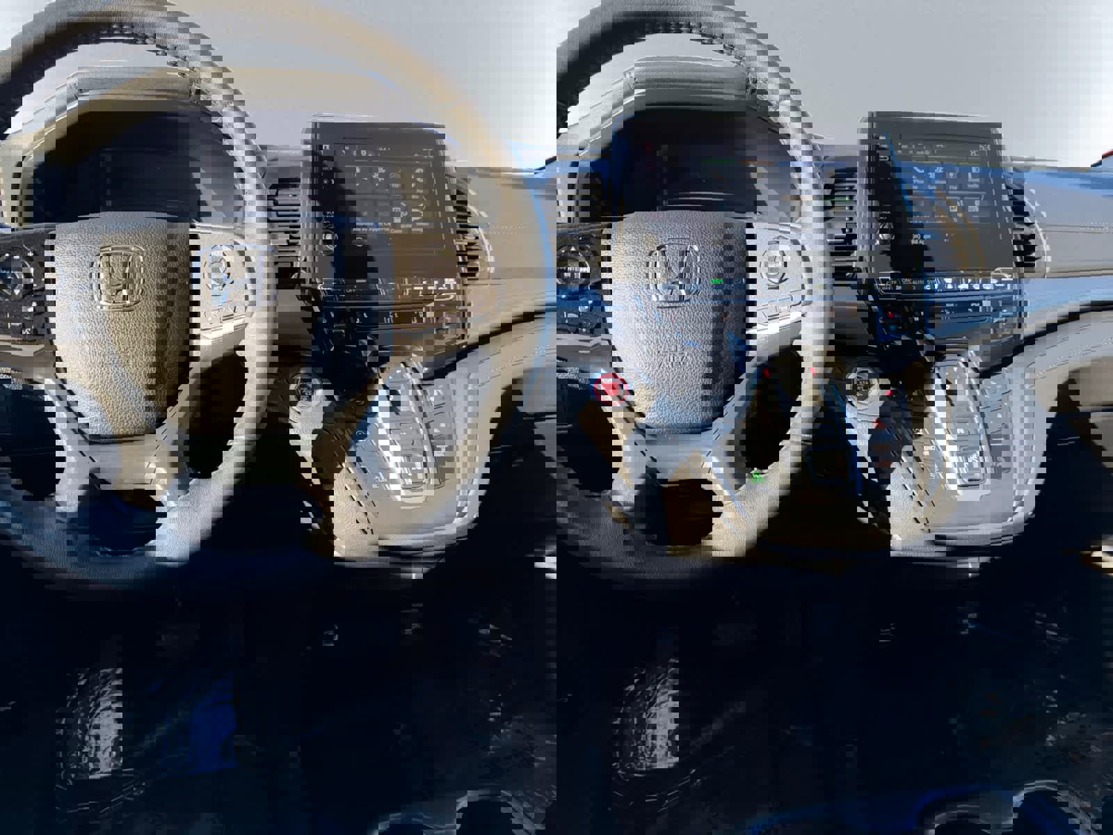 Used 2023 Honda Odyssey EX-L image 16