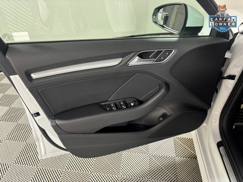 Used 2018 Audi A3 e-tron Premium w/ Sport Package FWD image 13