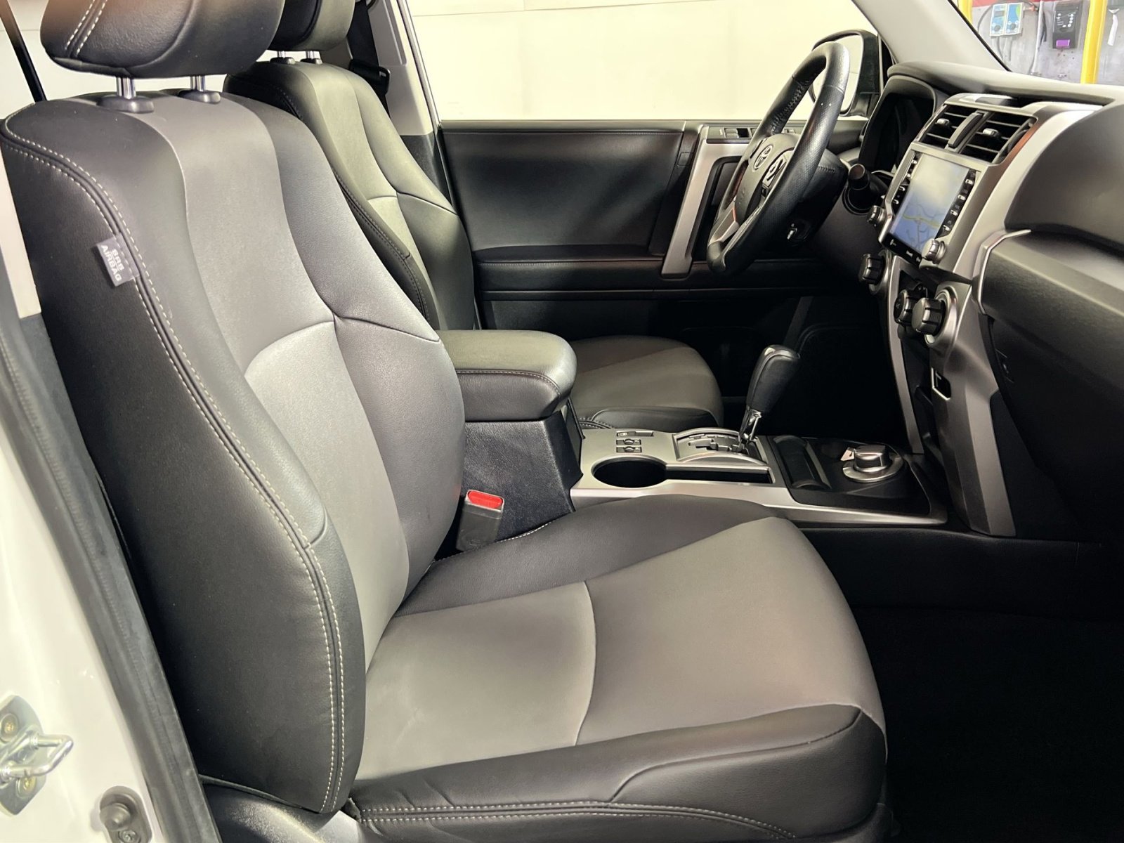 Used 2024 Toyota 4Runner SR5 Premium image 28