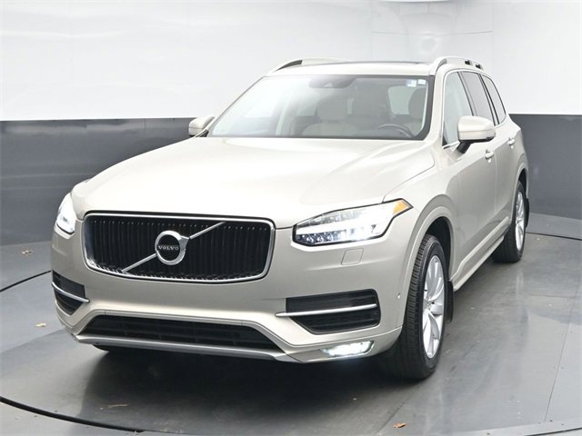 Used 2016 Volvo XC90 T6 Momentum w/ Momentum Plus Package image 3