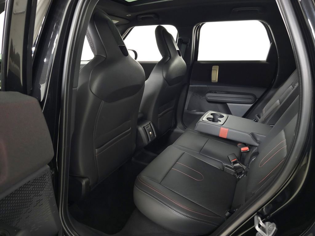 Used 2025 MINI Cooper Countryman John Cooper Works w/ Comfort Package Max image 38