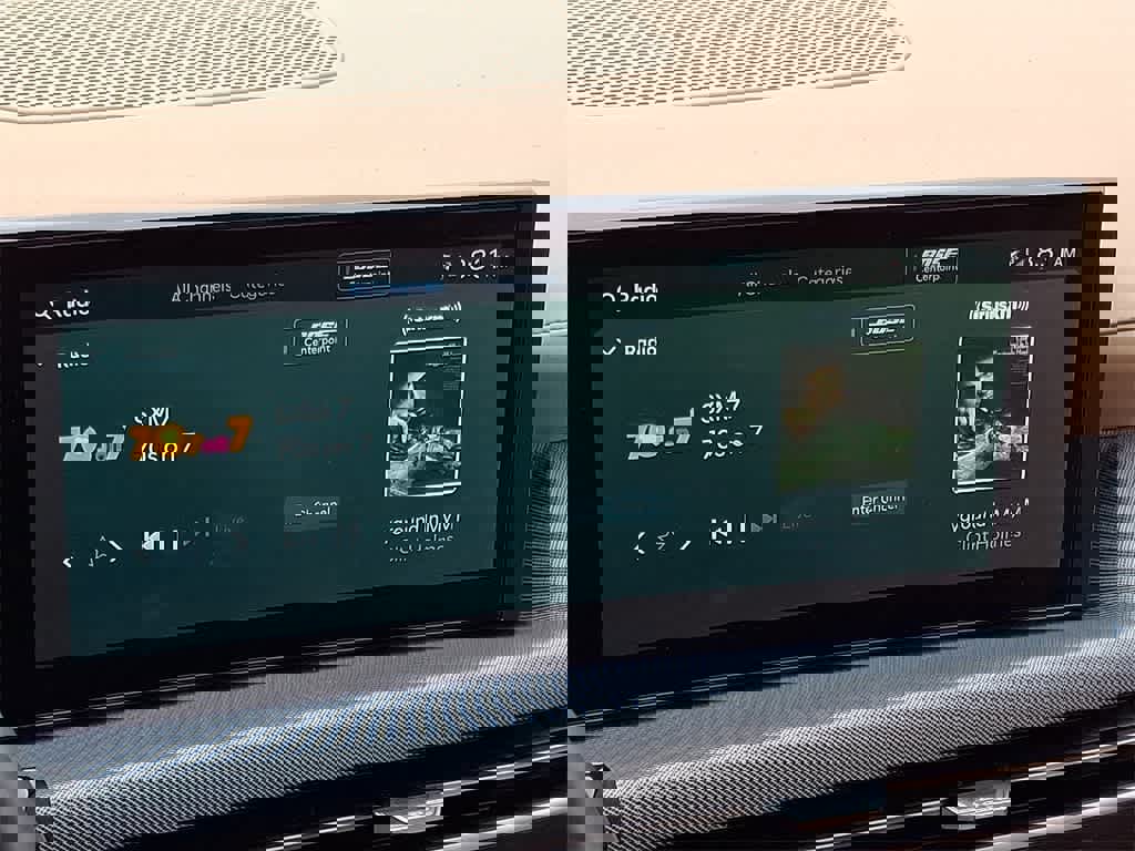 Used 2025 Hyundai Sonata Limited image 17