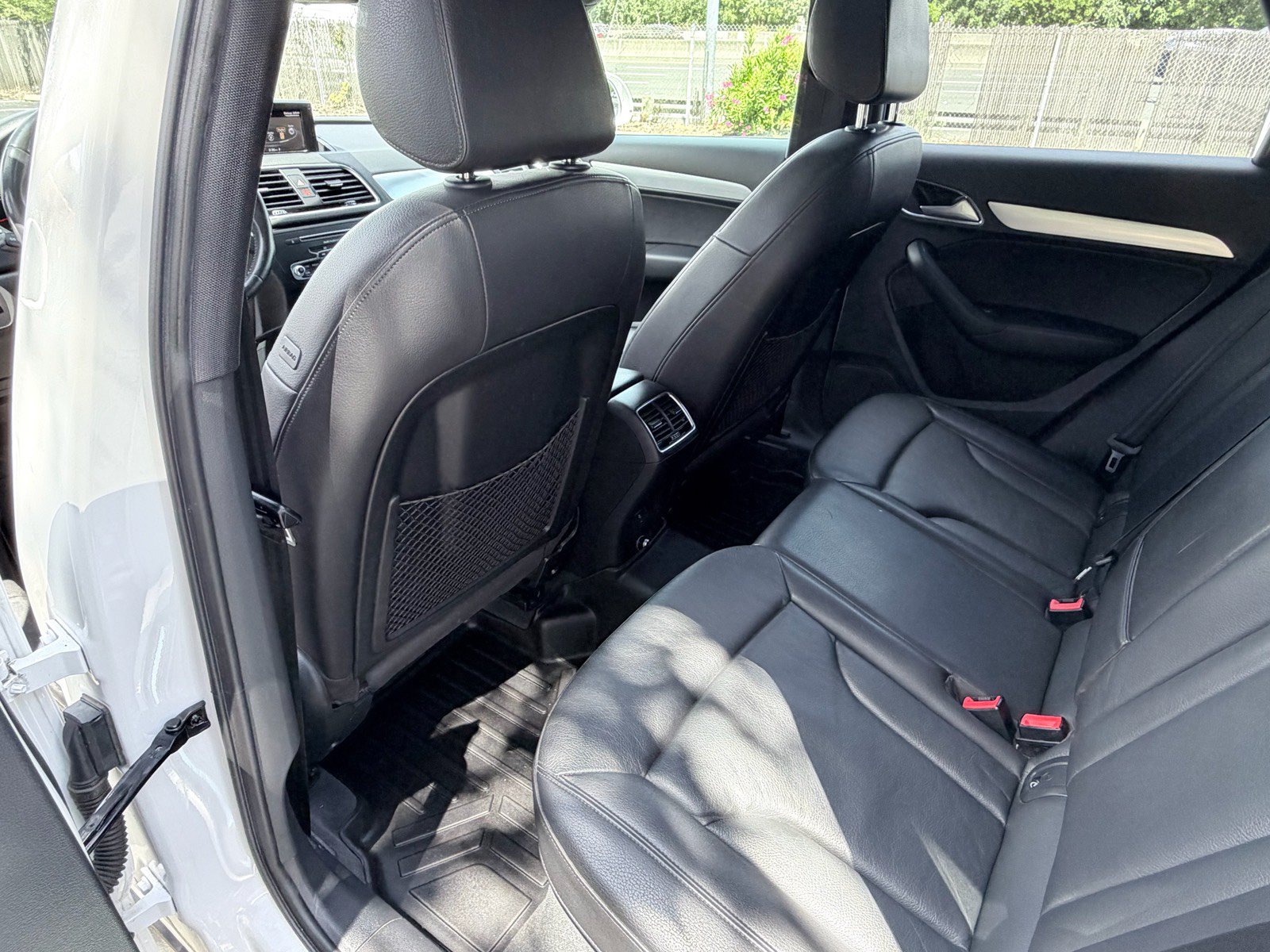 Used 2018 Audi Q3 2.0T Premium w/ Convenience Package FWD image 17