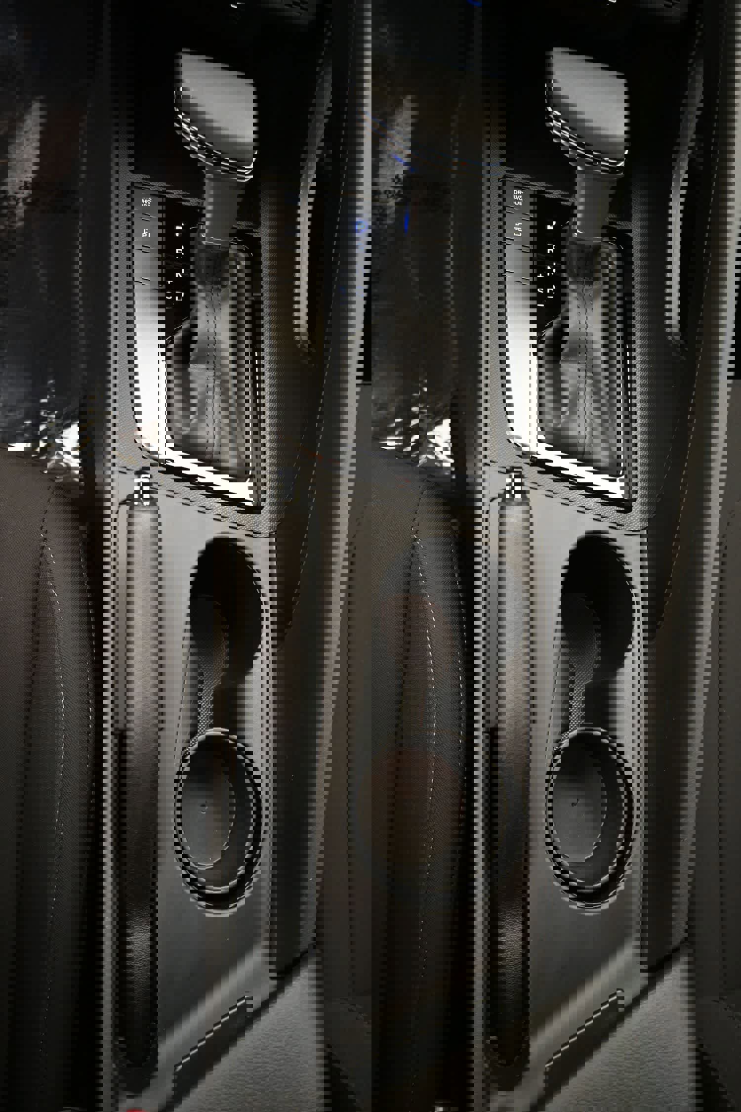 Certified 2025 Hyundai Elantra Sport image 32