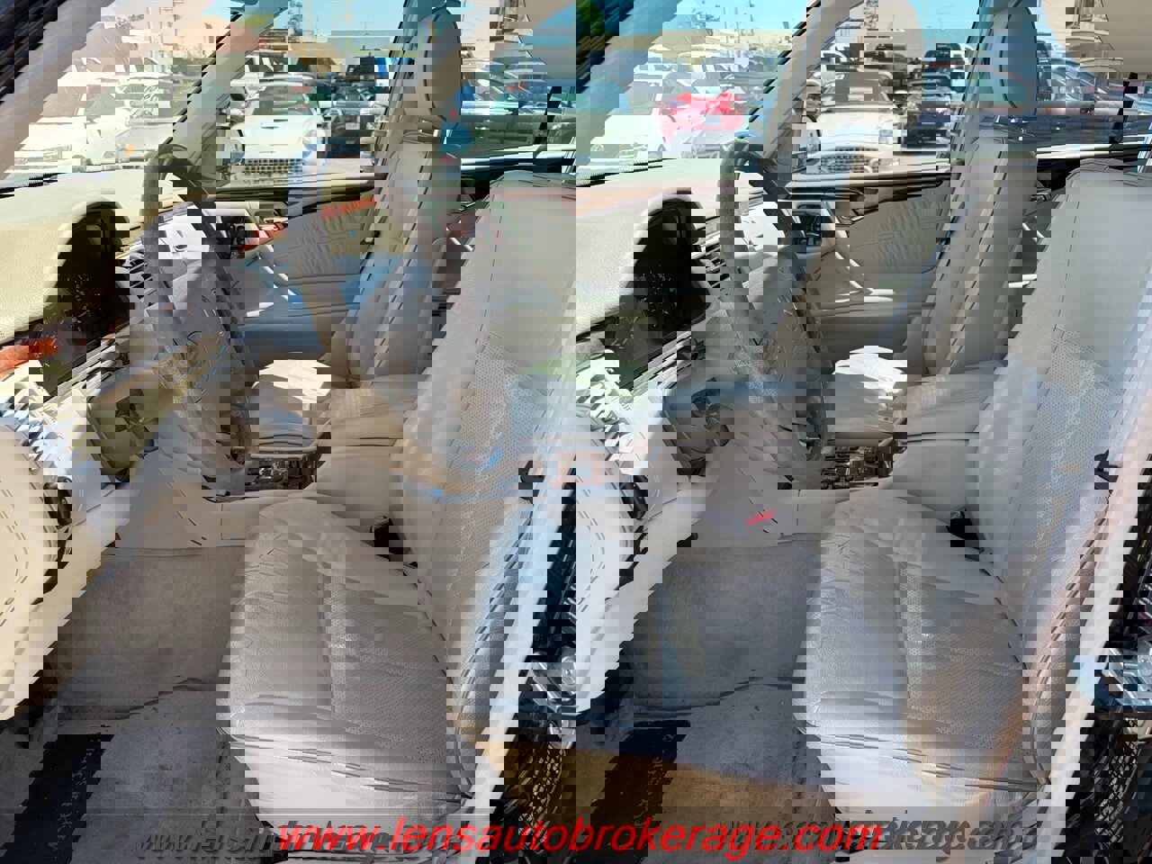 Used 2000 Mercedes-Benz E 320 Sedan image 10