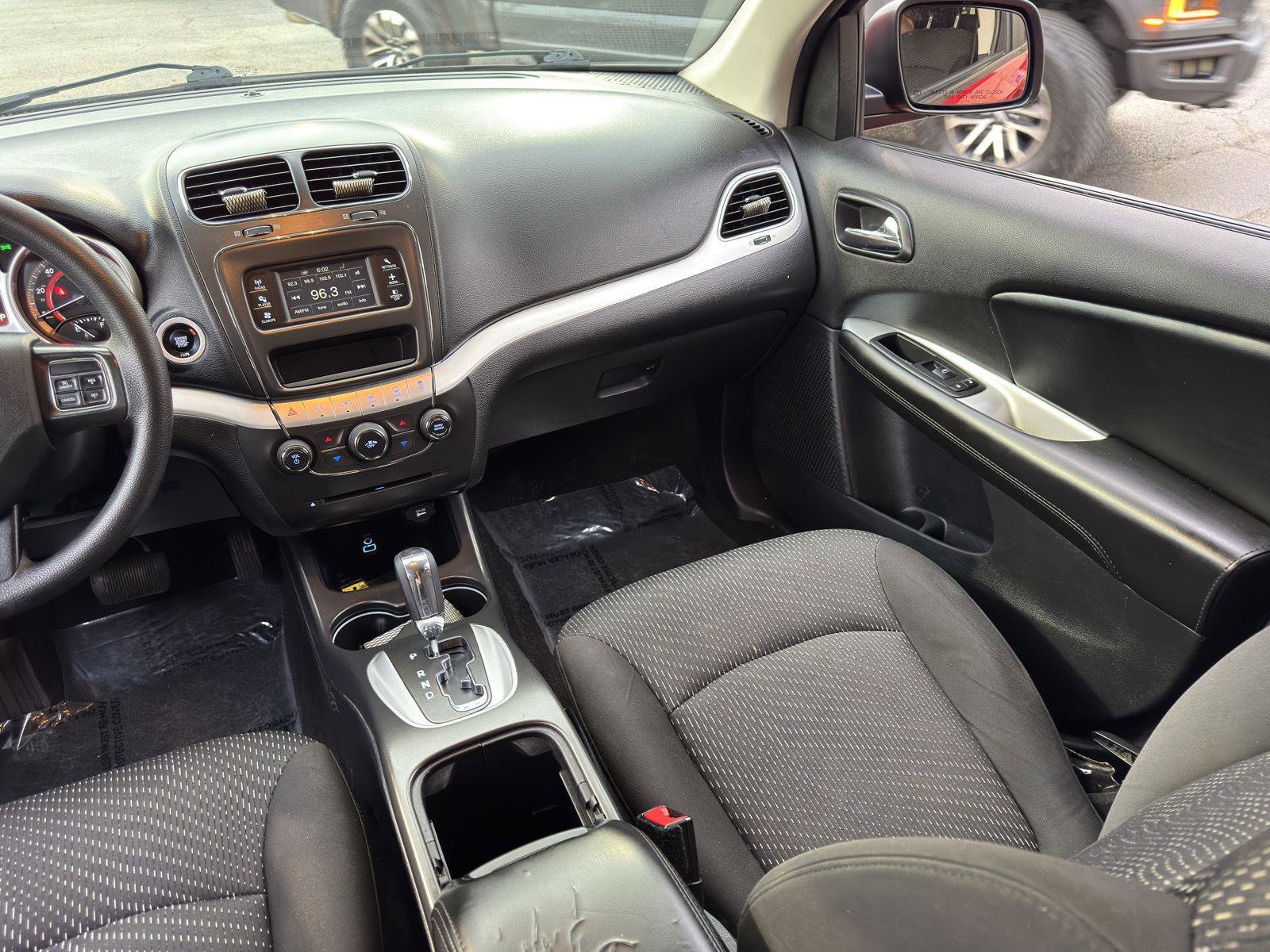 Used 2020 Dodge Journey SE w/ Blacktop Package FWD image 30