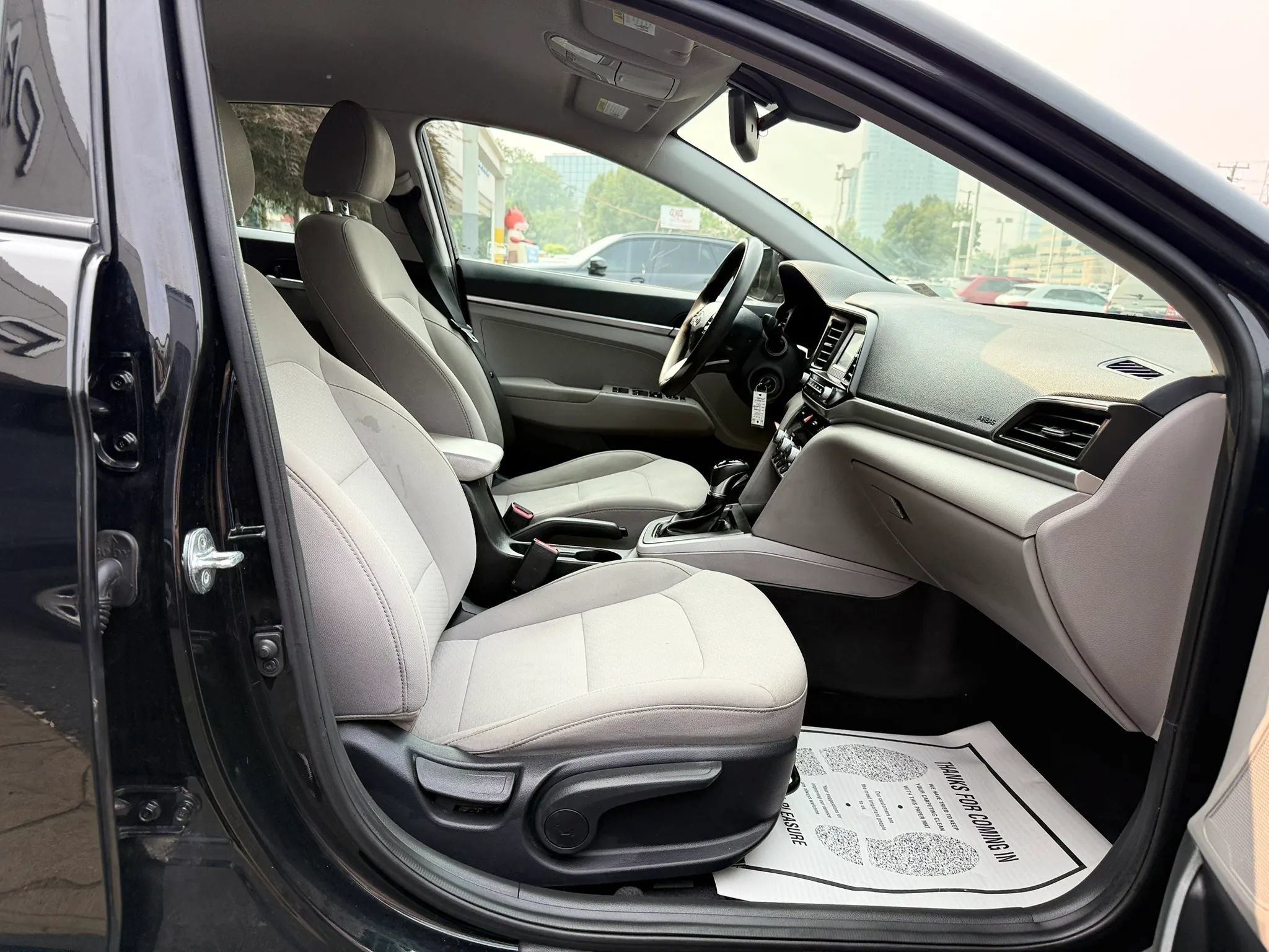Used 2020 Hyundai Elantra SE FWD image 30