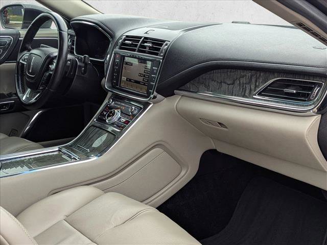 Used 2017 Lincoln Continental Reserve image 21