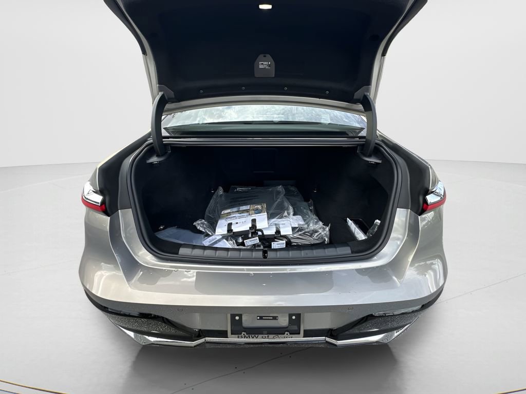 New 2026 BMW 740i w/ Premium Package image 28