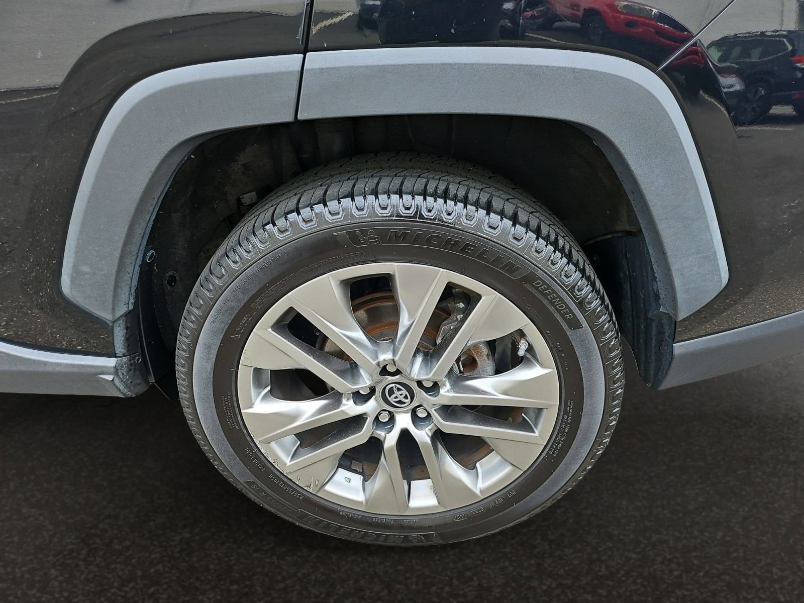Used 2019 Toyota RAV4 XLE Premium w/ All Weather Liner Package AWD/4WD image 45