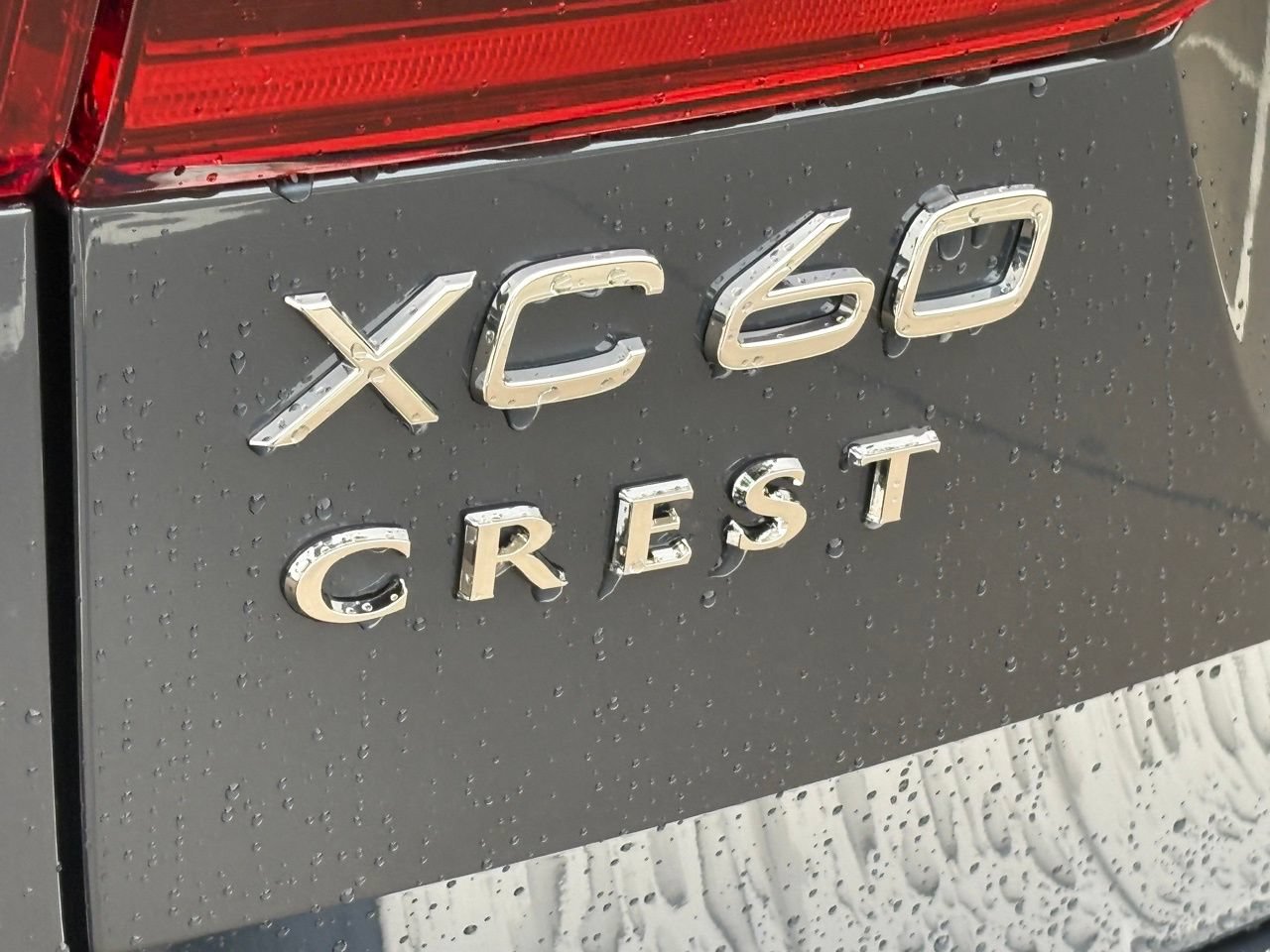 New 2026 Volvo XC60 B5 Plus w/ Protection Package Premier AWD/4WD image 8