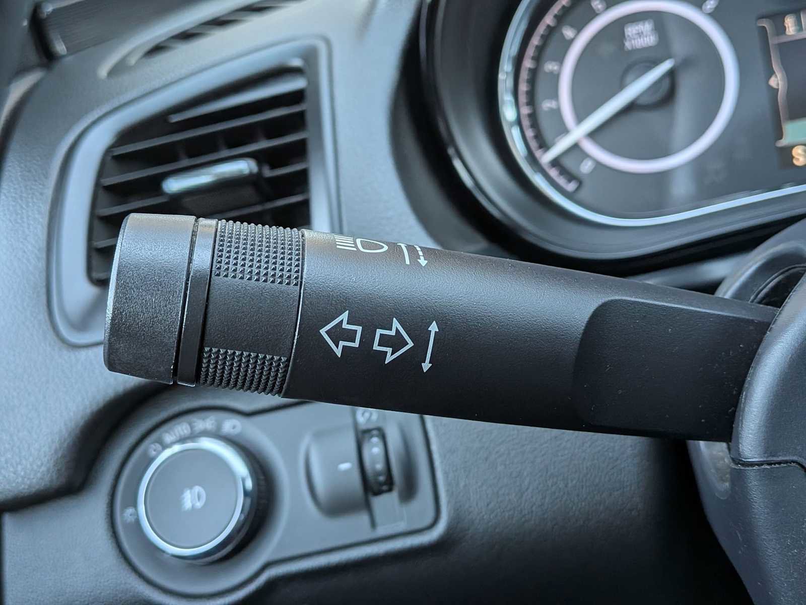 Used 2016 Buick Regal Premium image 25