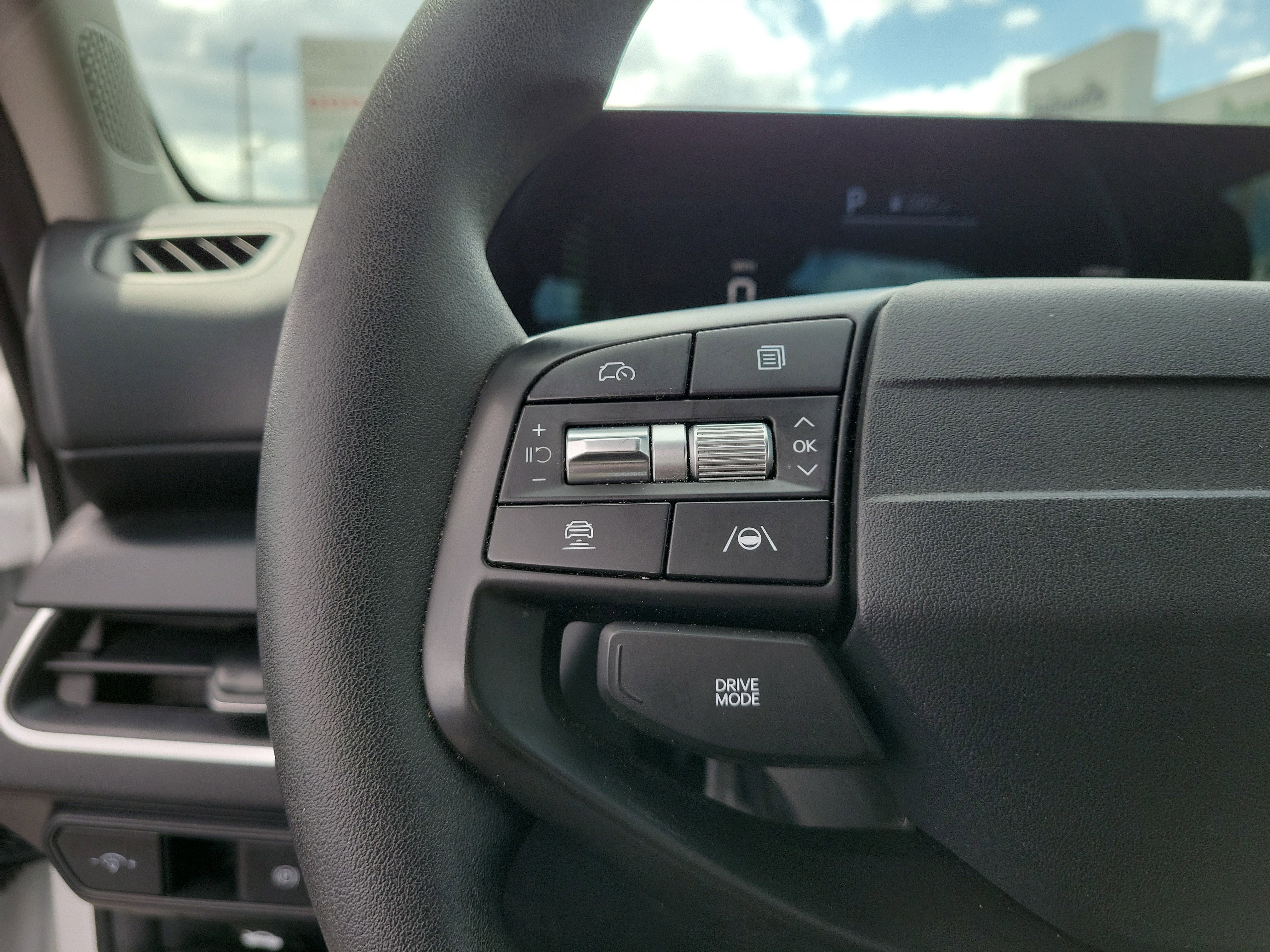 Used 2025 Kia K4 FWD image 19