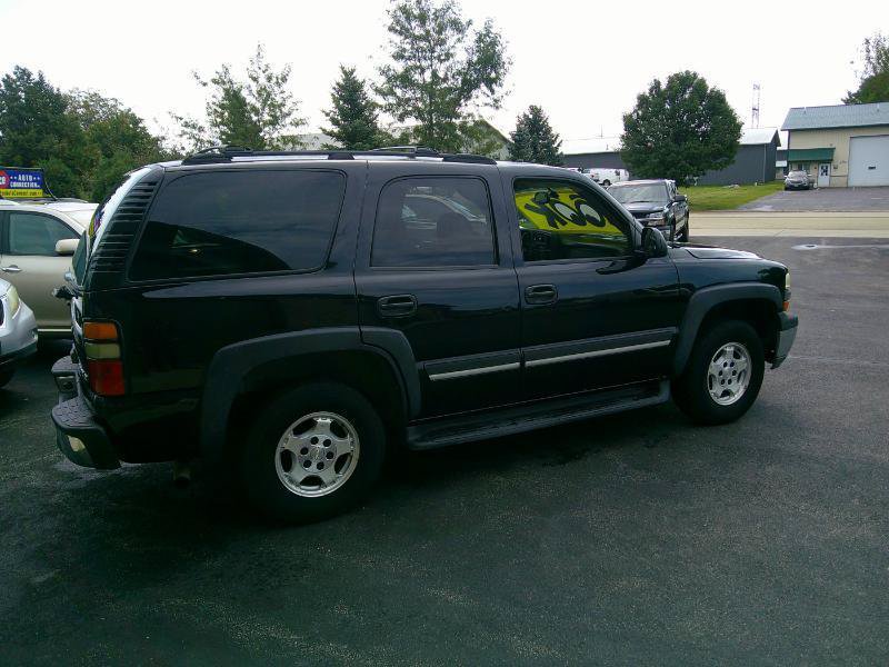 Used 2005 Chevrolet Tahoe LS w/ Cargo Package RWD image 3