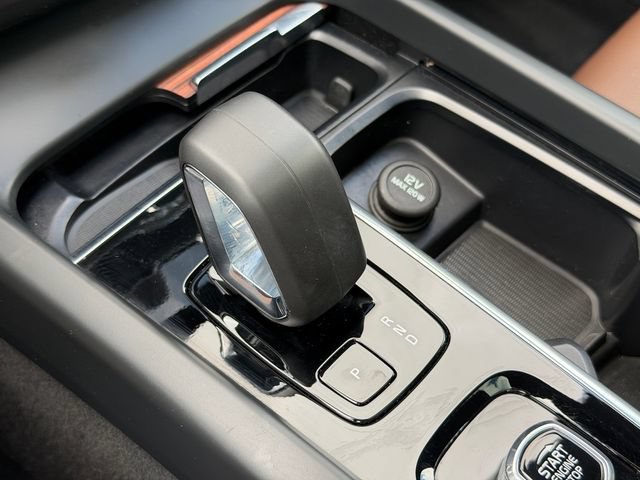 Used 2024 Volvo XC60 B5 Plus w/ Protection Package Premier AWD/4WD image 26