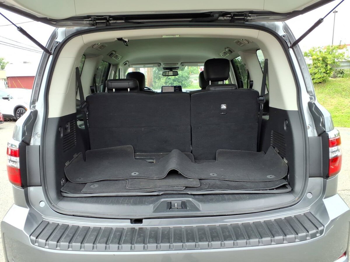 Used 2023 Nissan Armada SV w/ Cargo Package AWD/4WD image 19