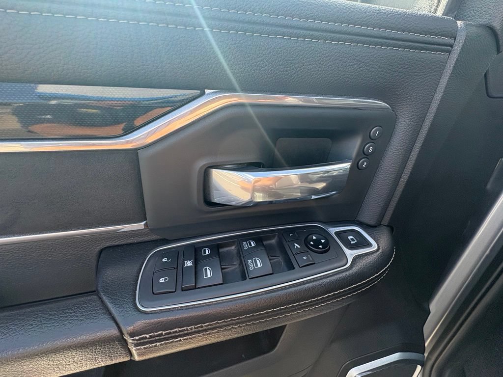 Used 2021 RAM 2500 Laramie AWD/4WD image 15