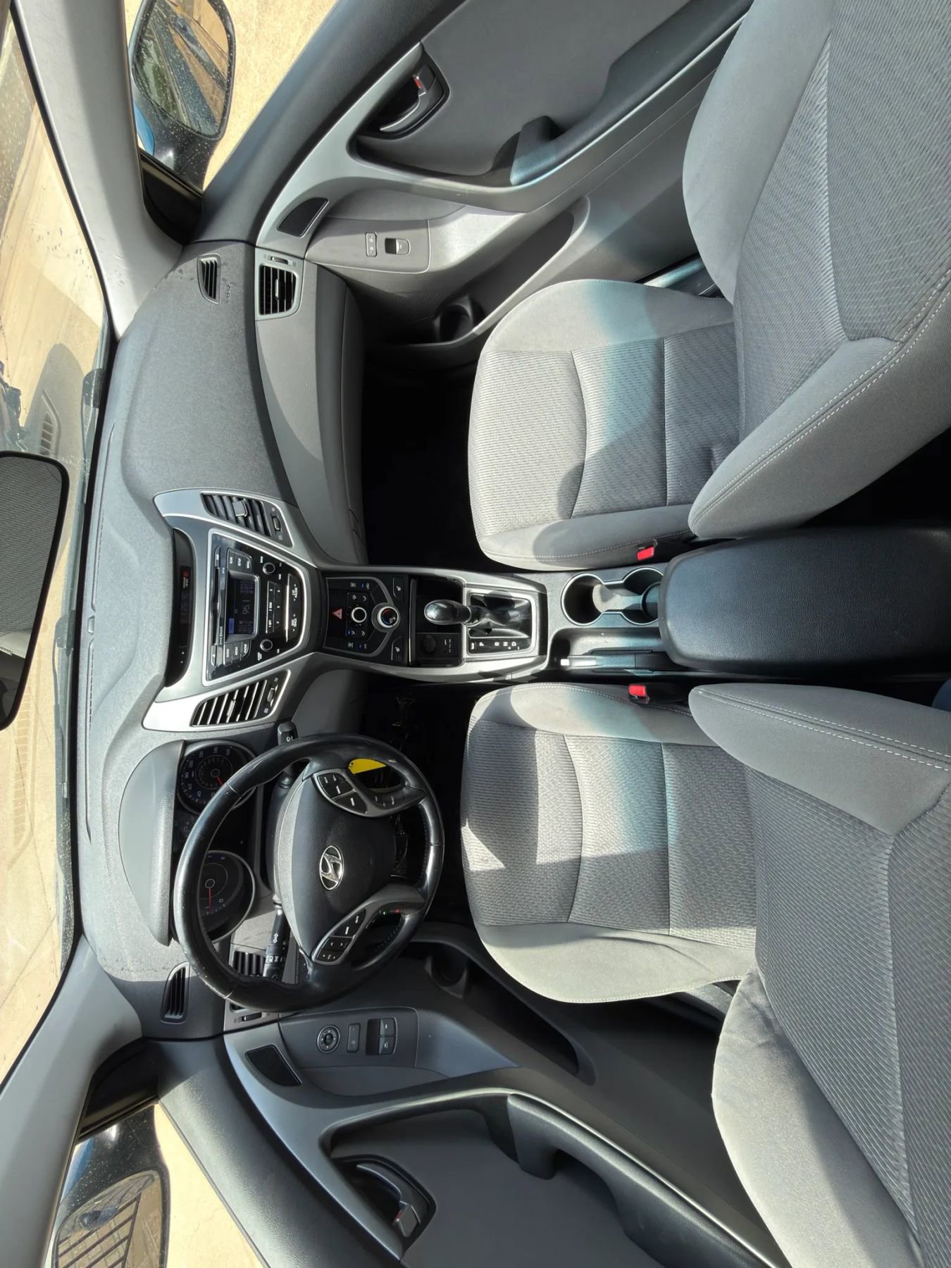 Used 2014 Hyundai Elantra FWD image 16