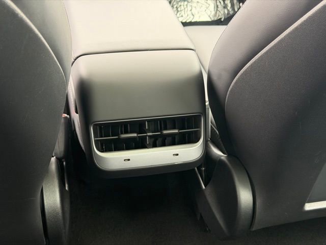 Used 2023 Tesla Model 3 Performance AWD/4WD image 16
