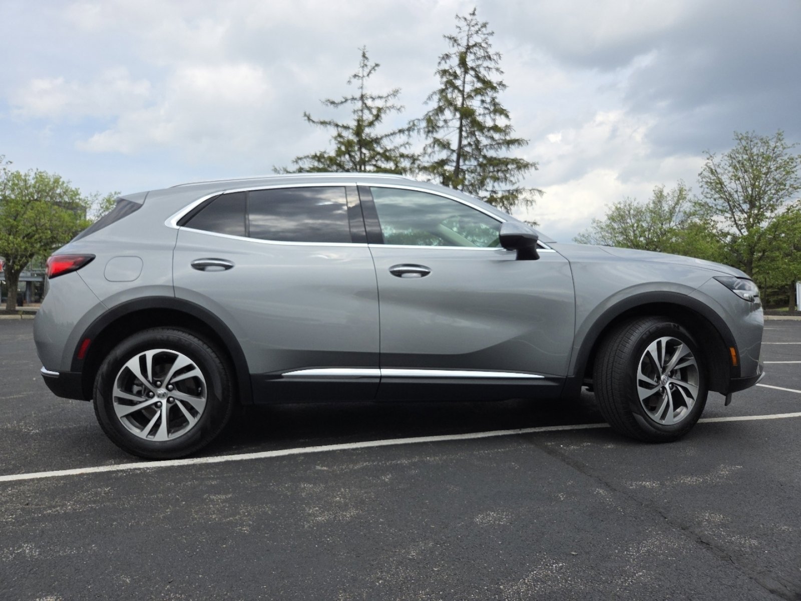 Used 2023 Buick Envision Essence FWD image 22