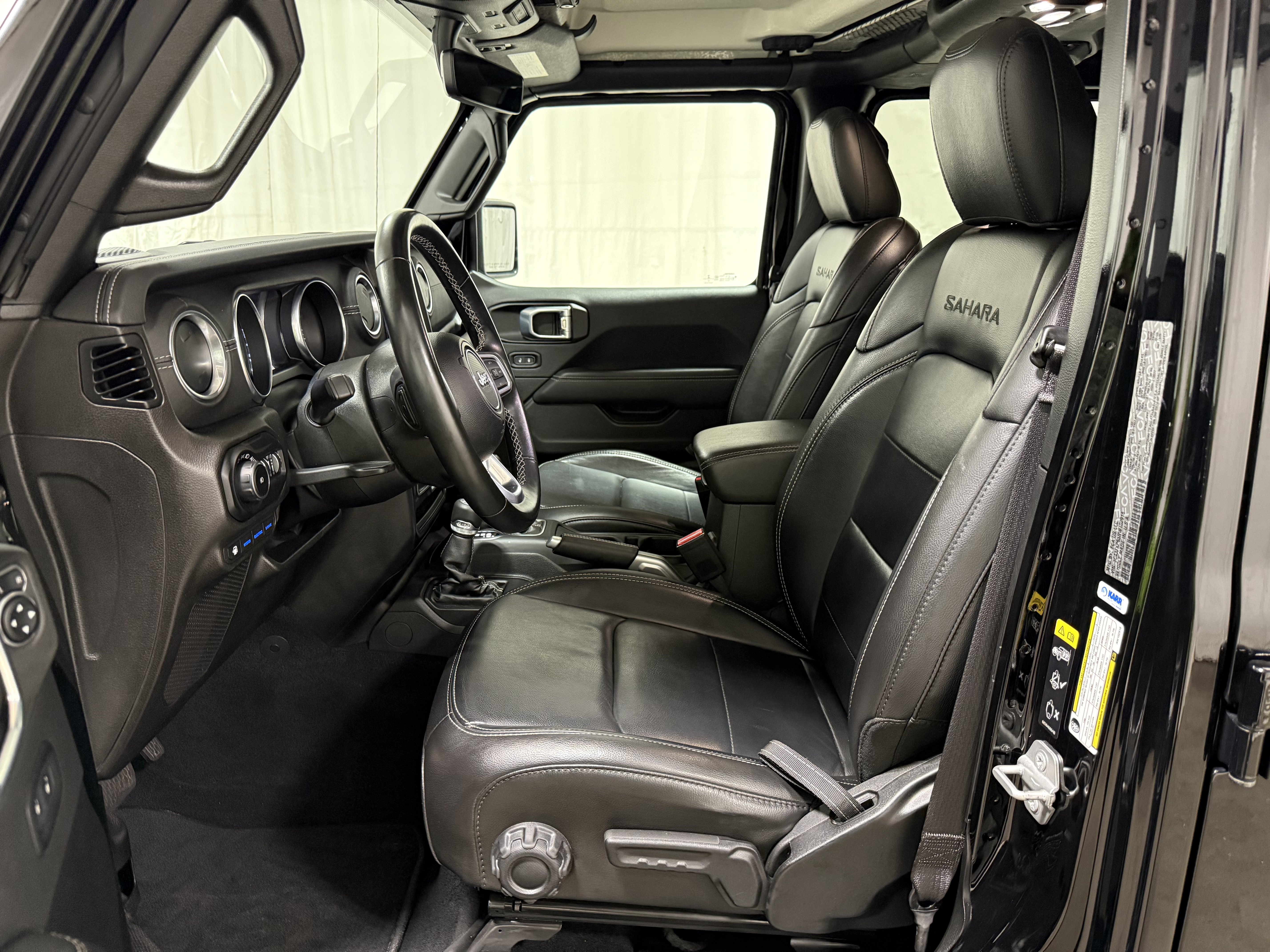 Used 2022 Jeep Wrangler Unlimited Sahara image 13