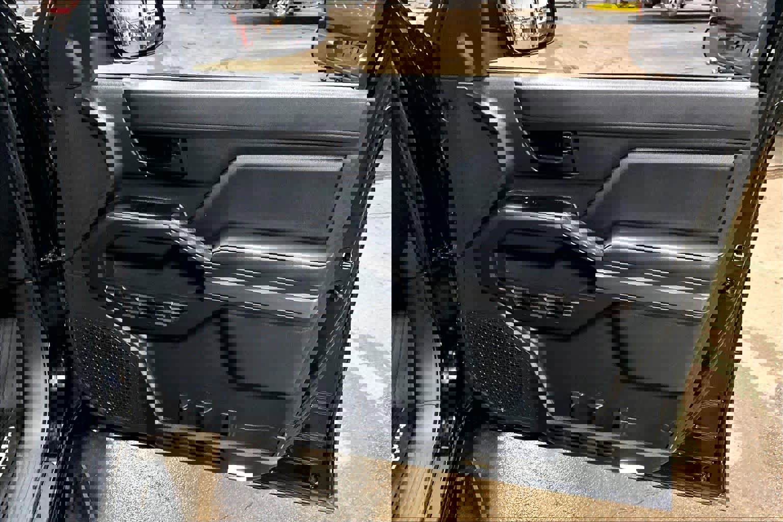 Certified 2025 Toyota Tacoma SR5 image 21