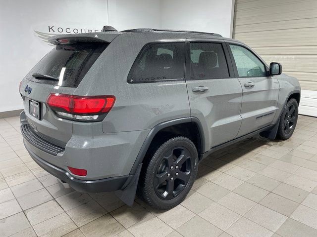 Used 2019 Jeep Grand Cherokee Laredo AWD/4WD image 6