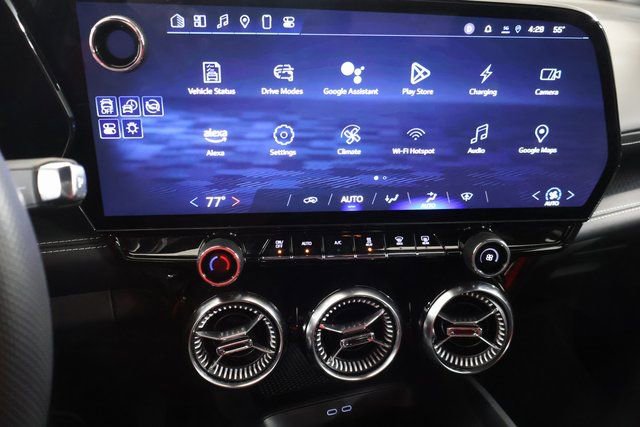 New 2025 Chevrolet Blazer EV LT image 17