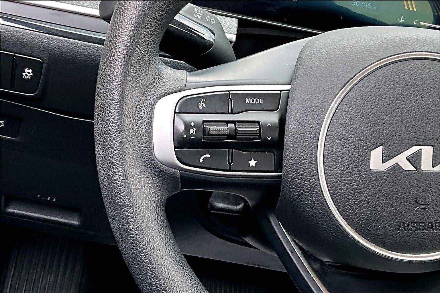 Used 2025 Kia K5 LXS FWD image 11