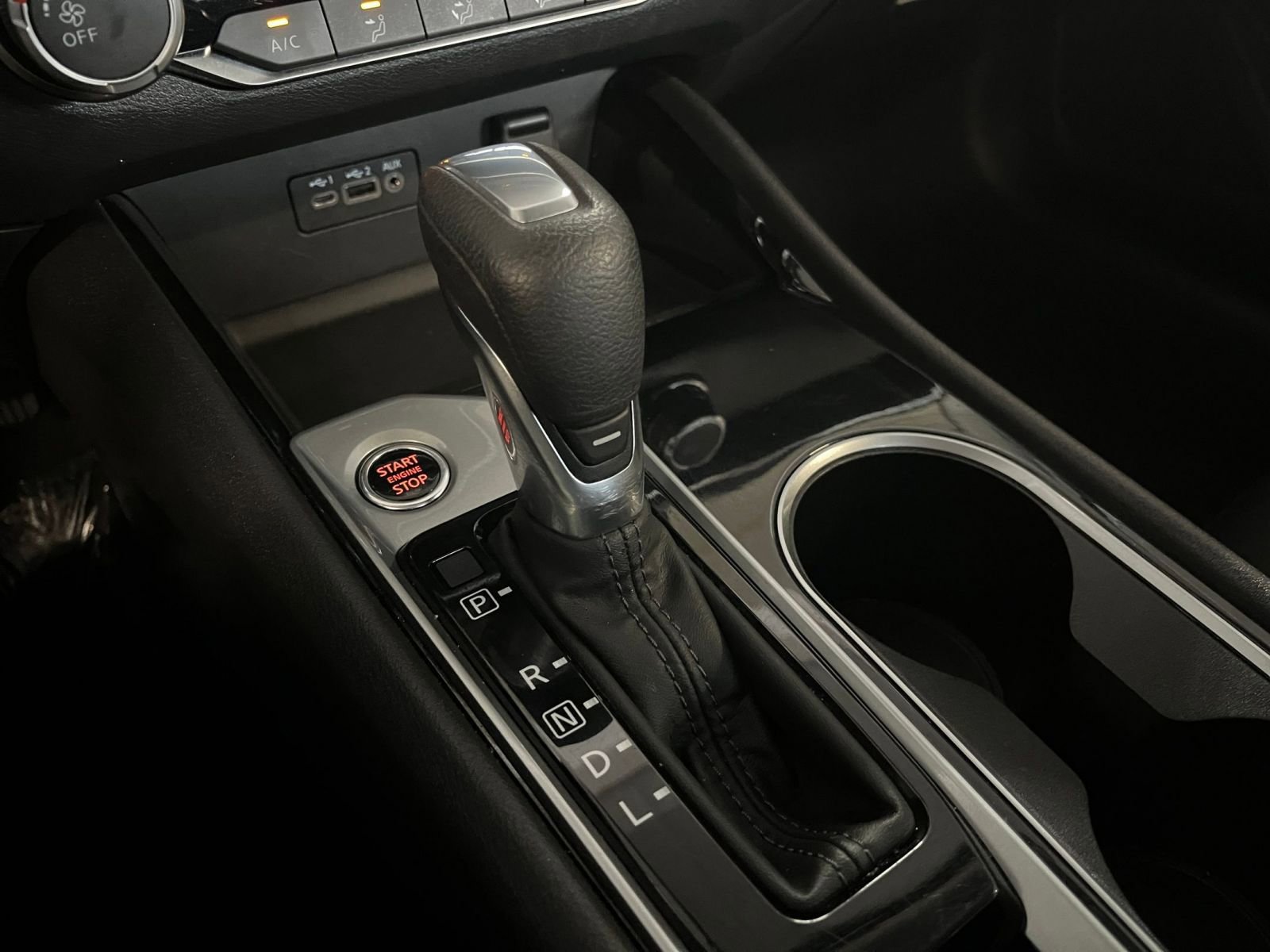 Used 2024 Nissan Altima 2.5 SV image 41