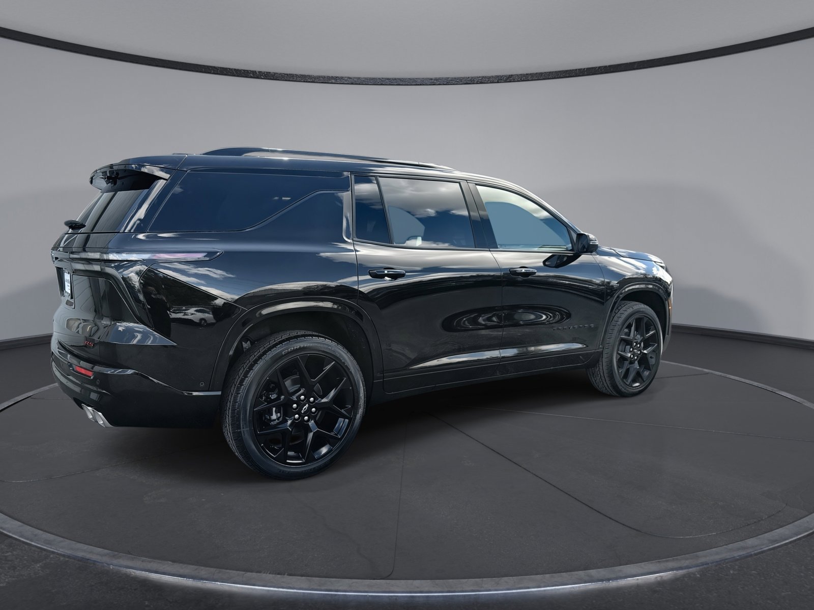 New 2026 Chevrolet Traverse RS w/ LPO, Floor Liner Package AWD/4WD image 8