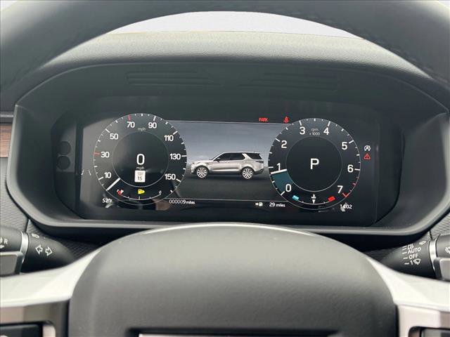 Certified 2024 Land Rover Discovery Dynamic SE image 11