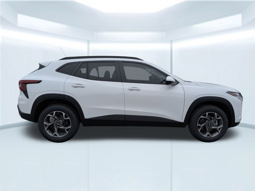 New 2026 Chevrolet Trax LT w/ Driver Confidence Package image 7