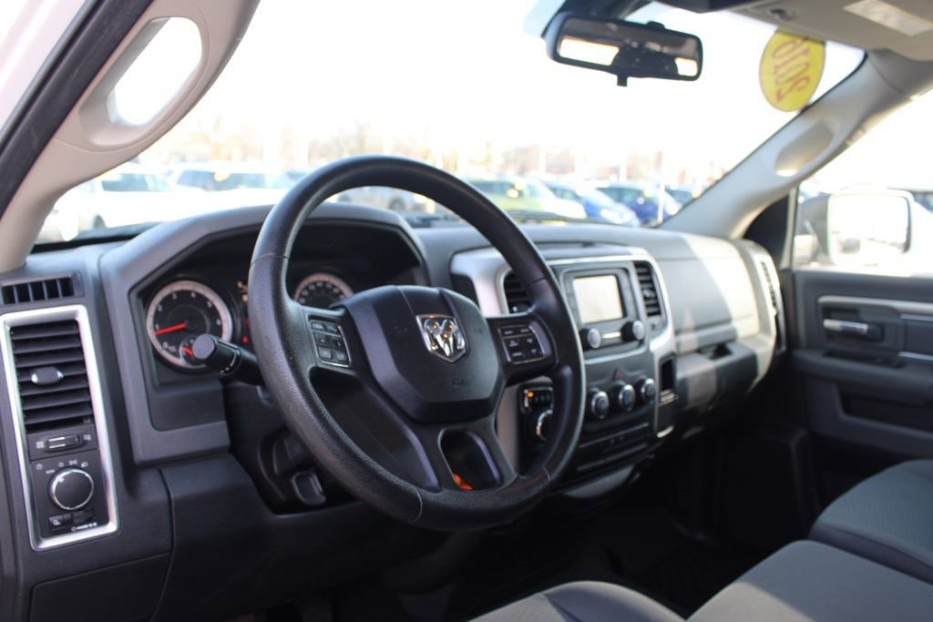 Used 2016 RAM 1500 Classic SLT image 16