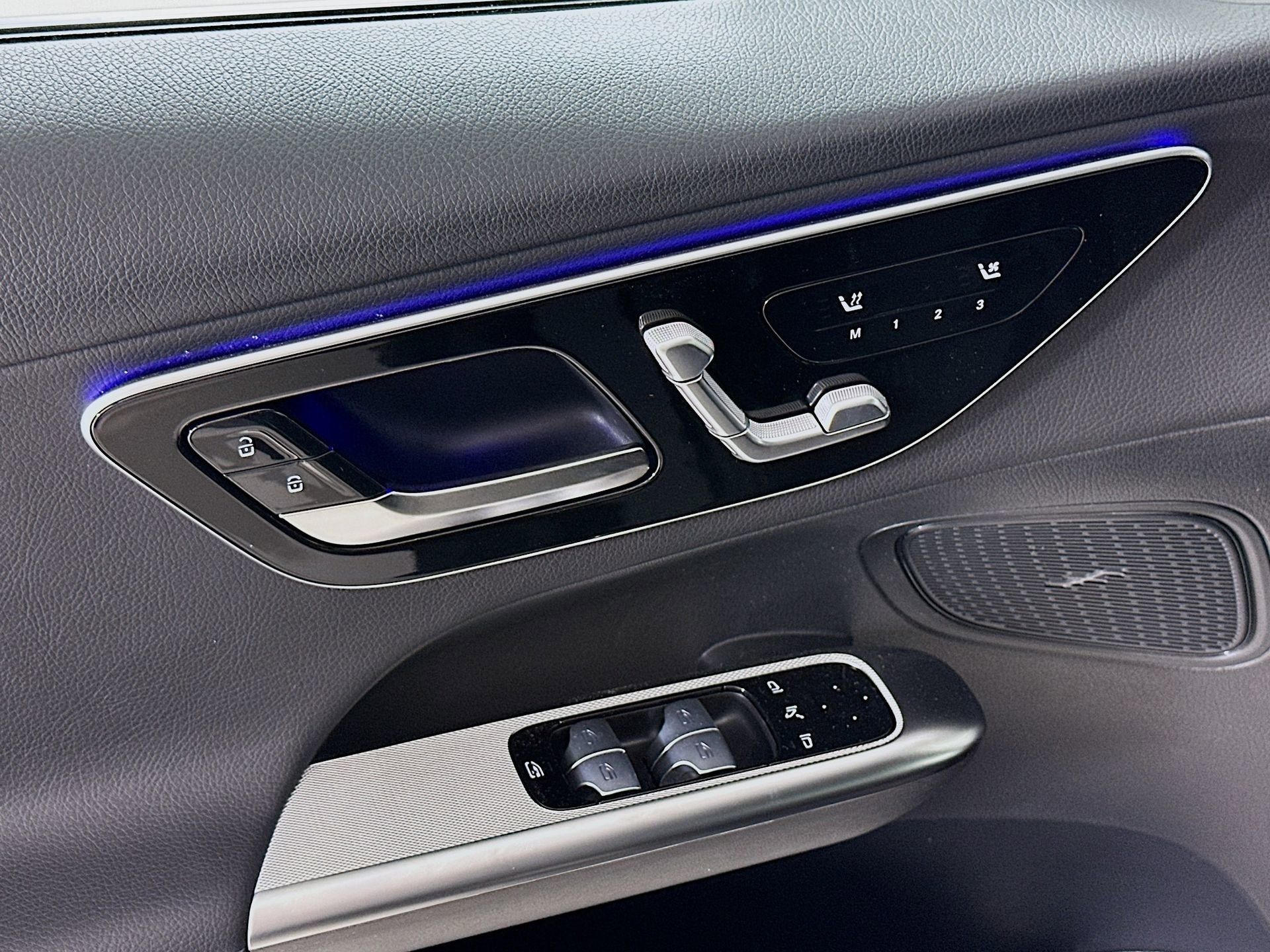 New 2026 Mercedes-Benz GLC 300 image 18