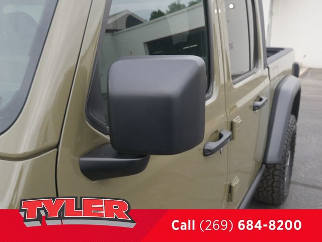 New 2026 Jeep Gladiator Rubicon w/ Steel Power Dome Hood Package AWD/4WD image 14