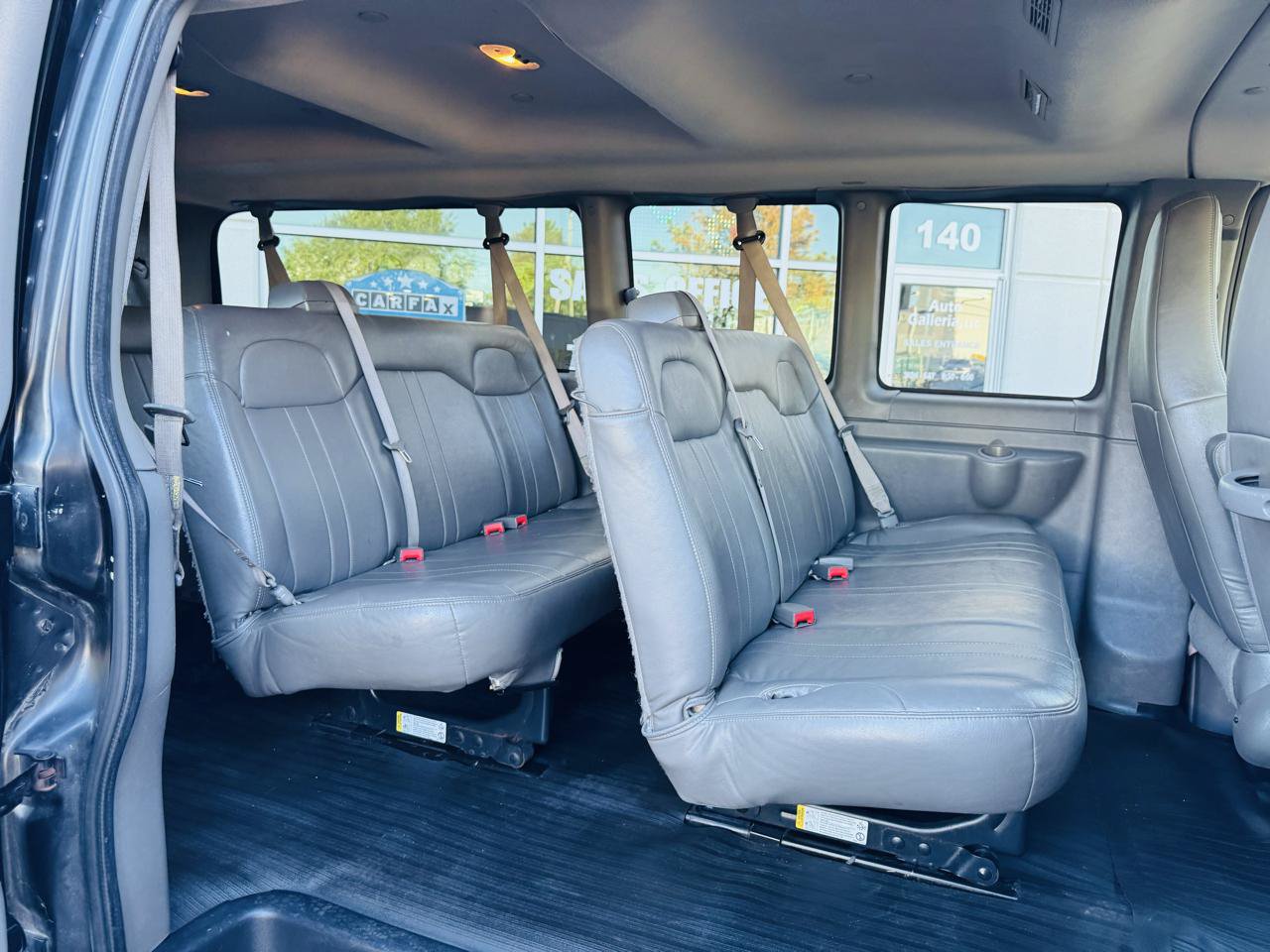 Used 2020 GMC Savana 3500 LS RWD image 19