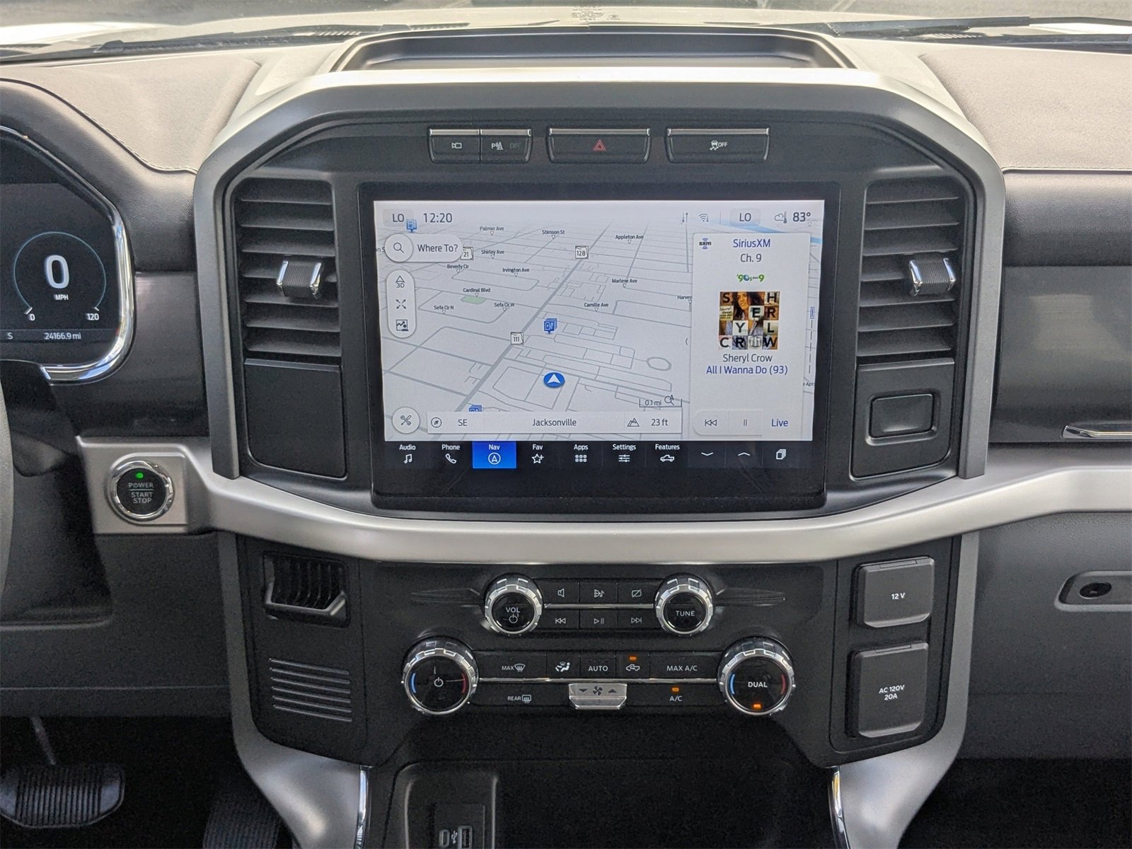 Used 2022 Ford F150 Lightning XLT image 19