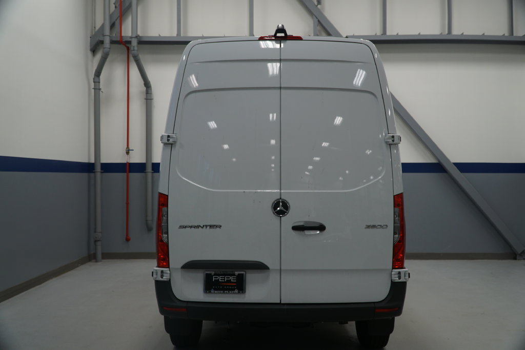 New 2025 Mercedes-Benz Sprinter 2500 image 5