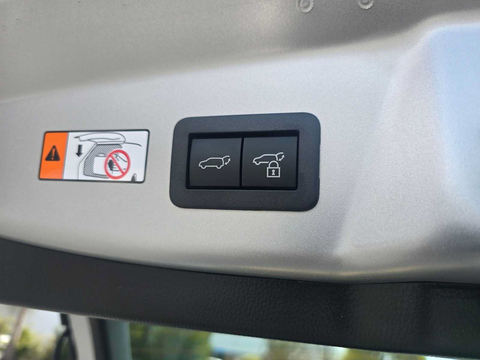 New 2026 Toyota Prius Plug-In Hybrid FWD image 15